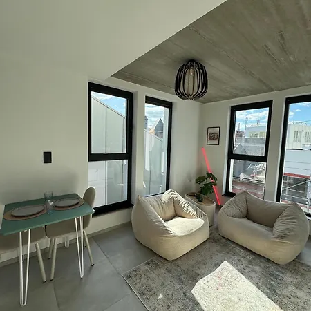 Penthouse 5.01 * Liege