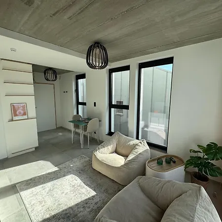 Apartament Penthouse 5.01 *